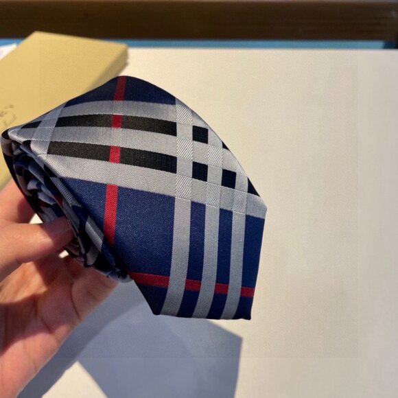 Men's Burberry Tie - Picture 2 of 5